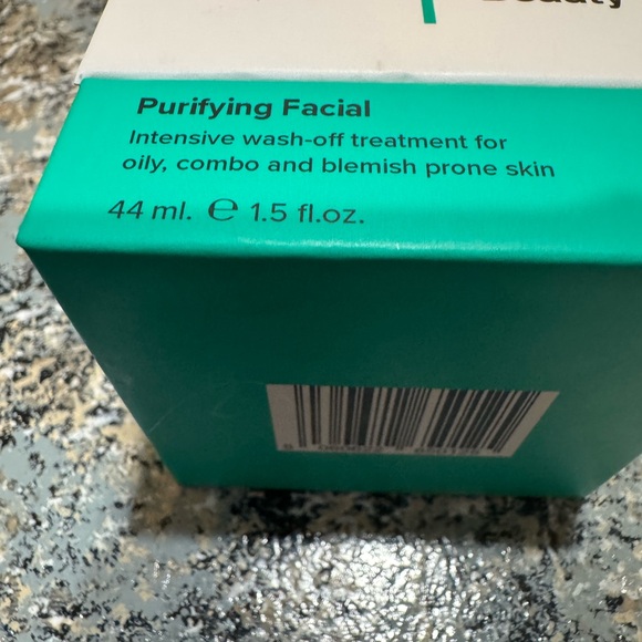 Good Science Purifying Facial - Picture 2 of 6